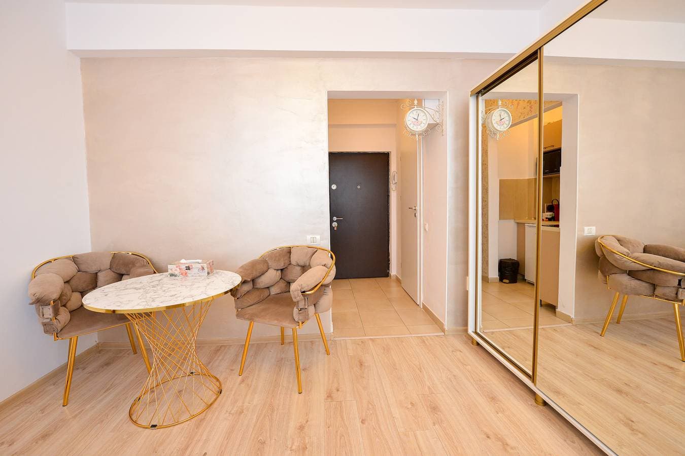 Foto 8 von 20: Tres Chic Studio — Eleganter Rückzugsort an der Calea Victoriei — Stadtzentrum