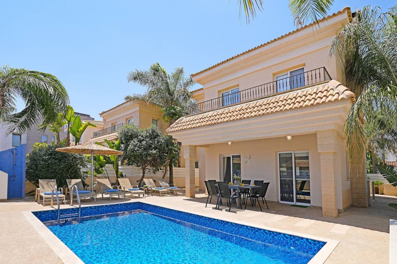 Foto 7 von 46: Villa für 7 Personen mit Balkon