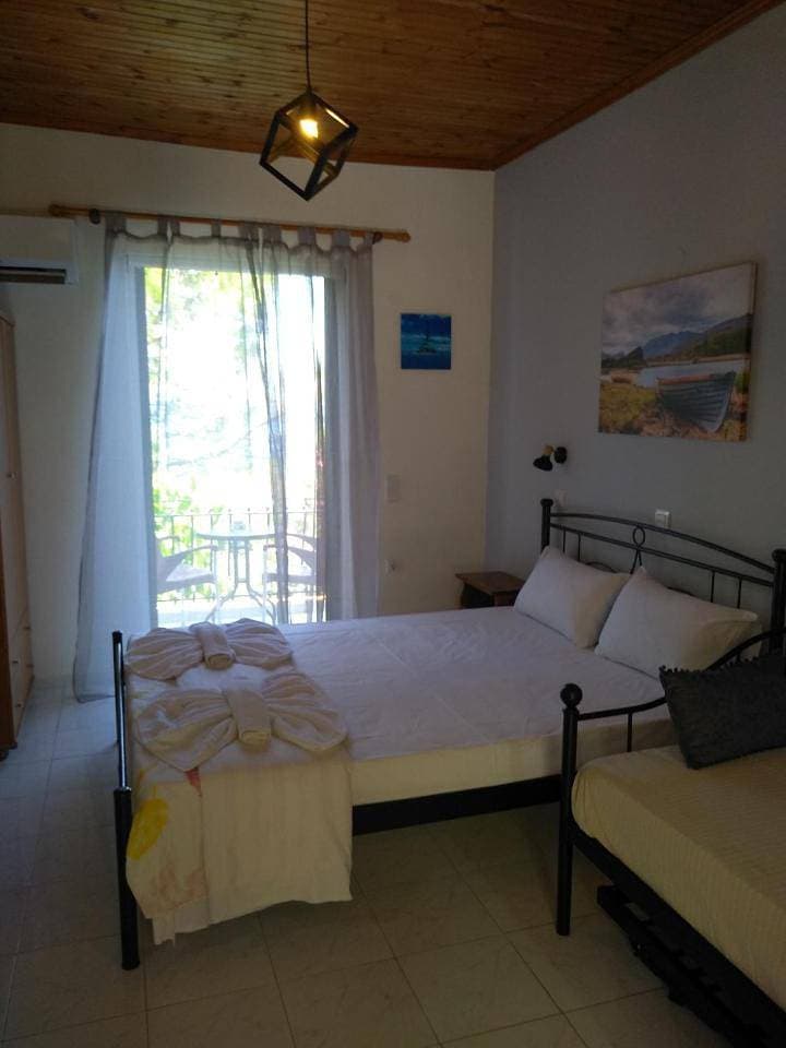 Foto 8 von 28: Standard Triple Room with Sea View