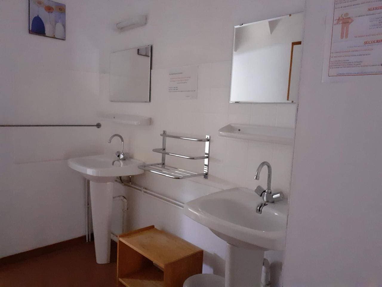 Foto 9 von 12: Triple Room with Shared Bathroom