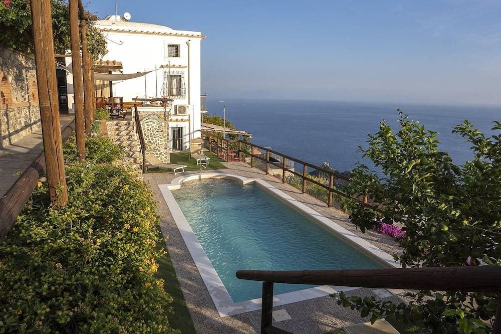 Villa Sunrise, pool and seaview in Amalfi Coast 1