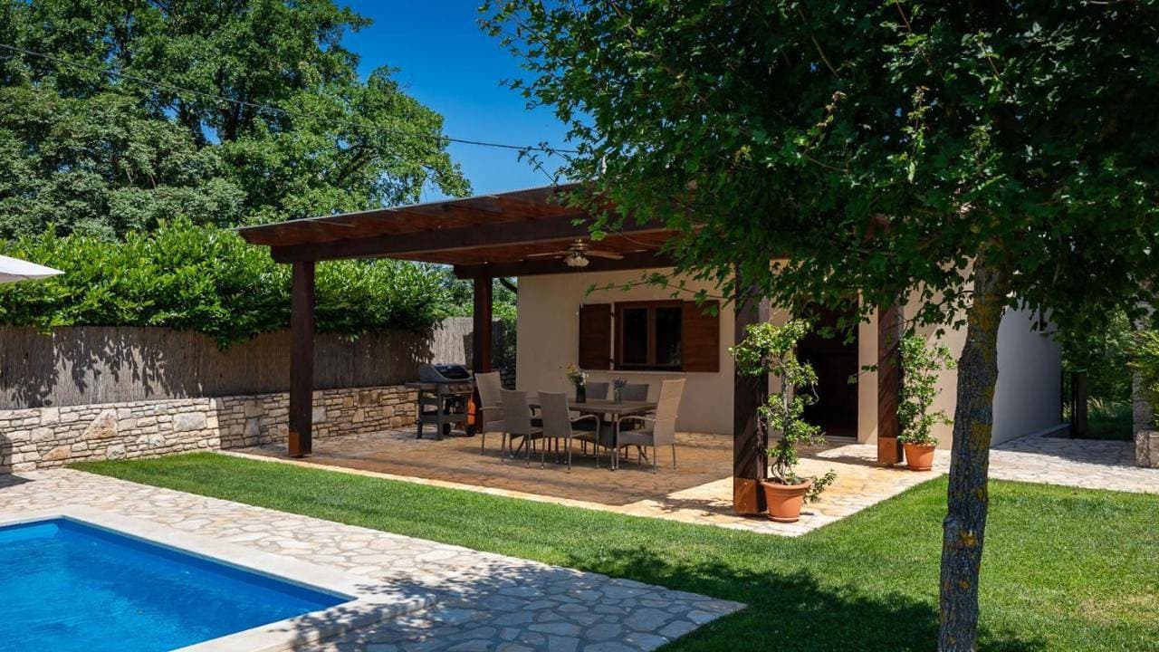 Foto 11 von 52: Villa with Private Pool