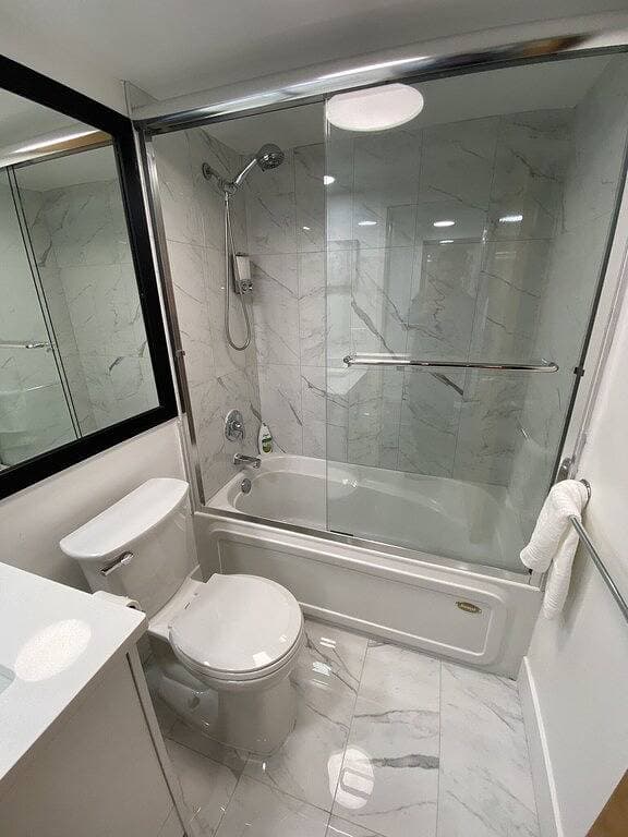 Foto 13 von 19: Vancouver Downtown city & mountain view 1 bed condo