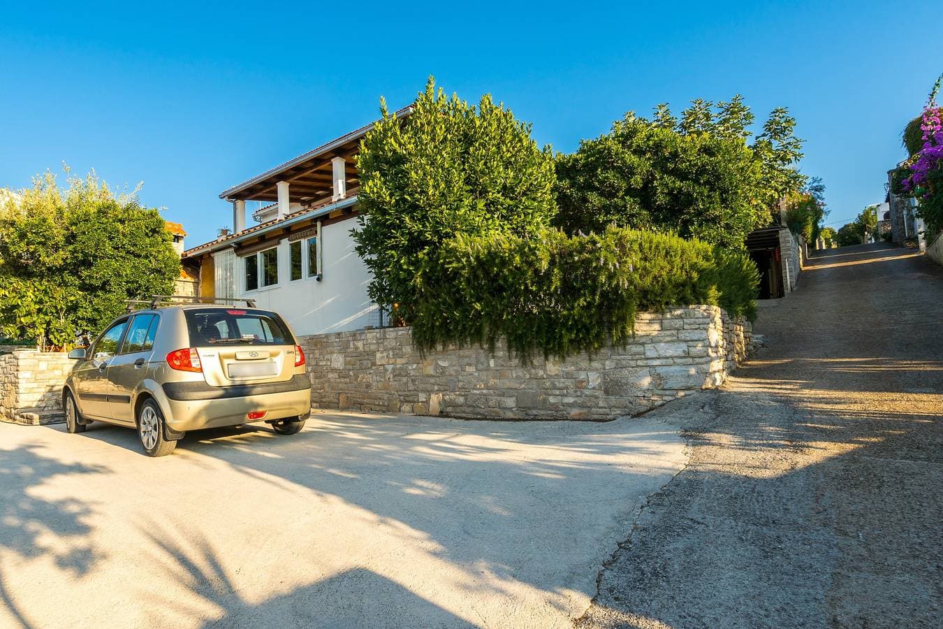Foto 8 von 32: 2-Zimmer-Ferienwohnung mit Terrasse und Meerblick Necujam, Solta A-2090-a