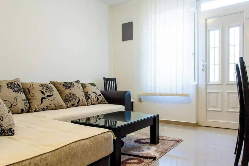 Foto 7 von 19: Ljubica Two - Schlafzimmer-Apartment mit Terrasse