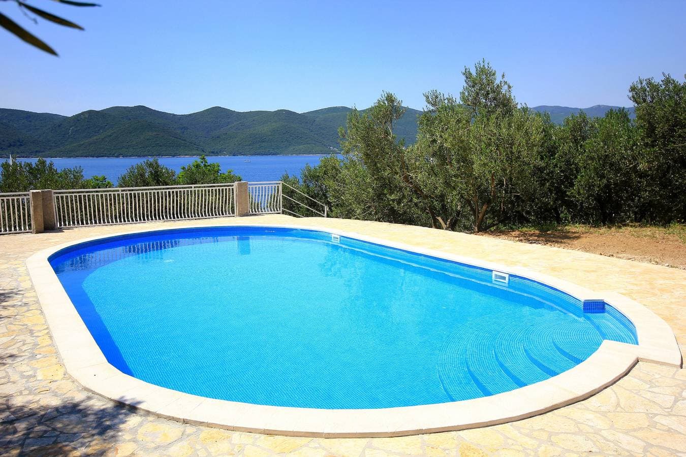 Foto 7 von 35: 2-Zimmer-Ferienwohnung mit Terrasse und Meerblick Viganj, Peljesac -a