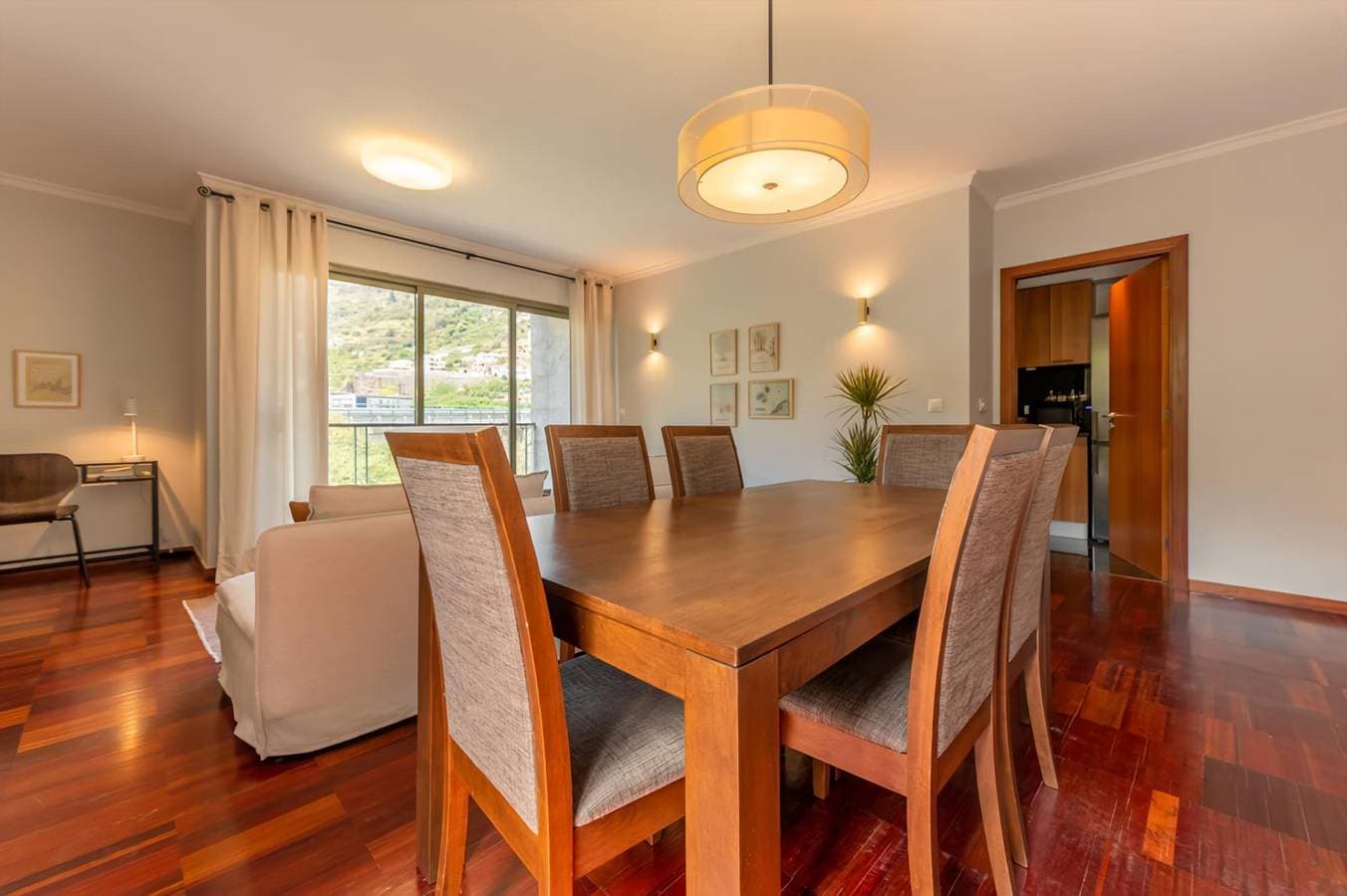 Foto 5 von 51: Ferienwohnung für 4 Personen mit Balkon