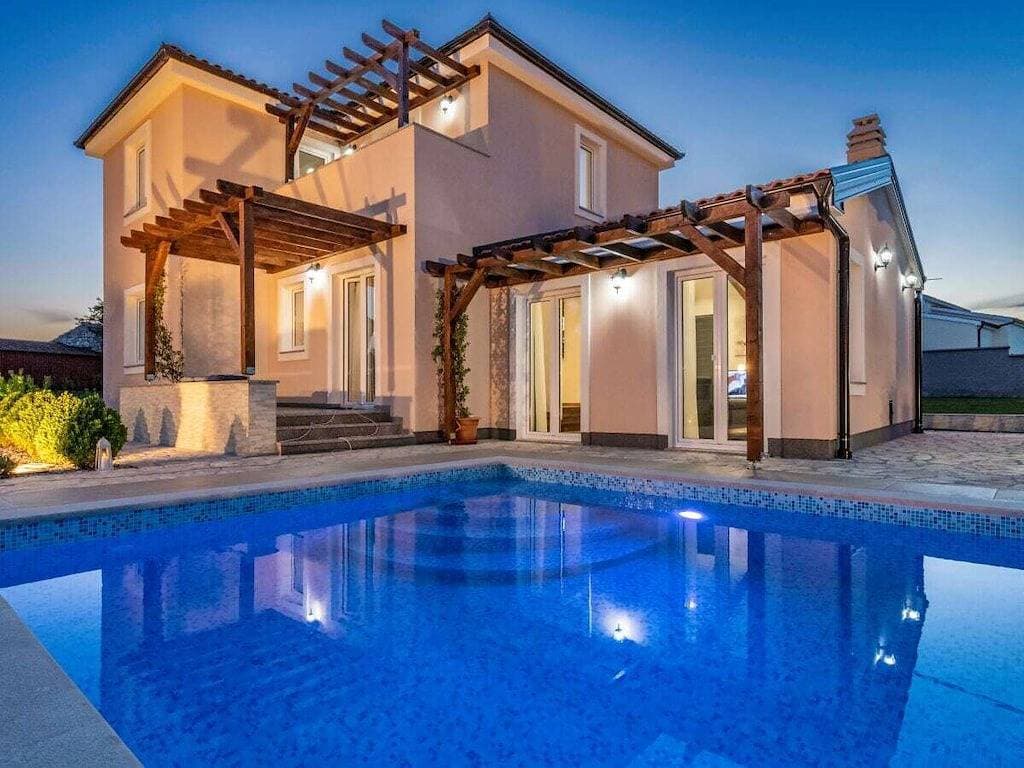Foto 7 von 42: Villa in Sveti Lovreč mit Schwimmbecken