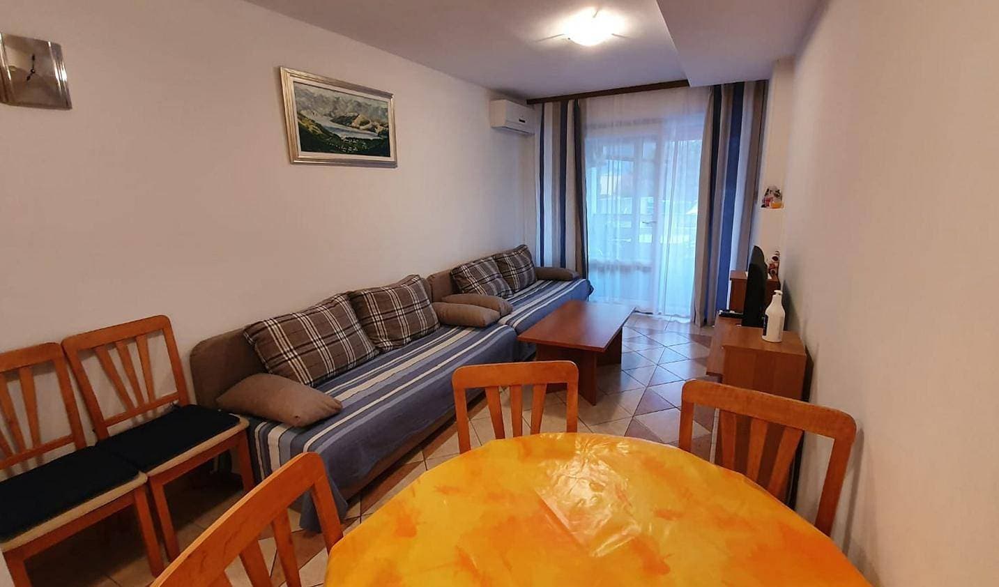 1-Zimmer-Ferienwohnung mit Terrasse Baska, Krk -a 1