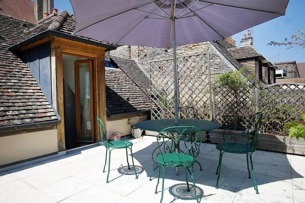 Le Gîte des Remparts  17. Jh. Haus innerhalb der Stadtmauern Beaune mit Terrasse 1
