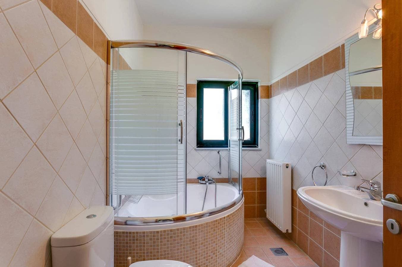 Foto 11 von 31: Villa für 12 Personen mit Garten