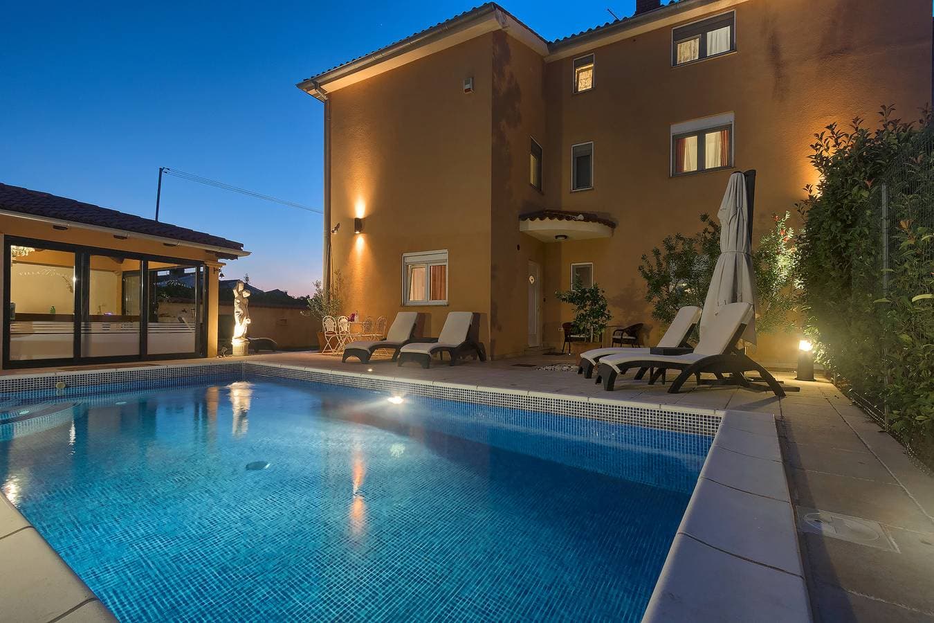 Foto 2 von 48: Villa Mihaela
