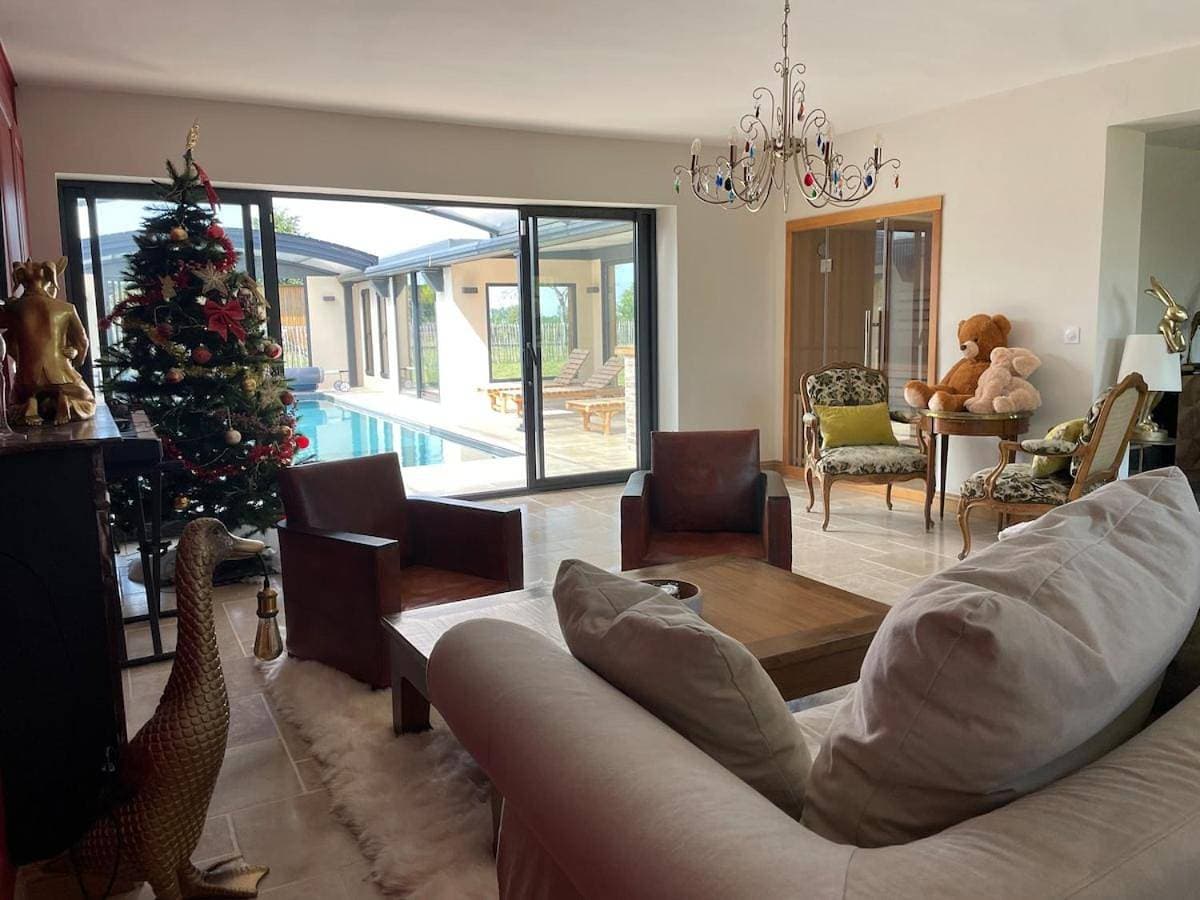 3S Country house for 8 people indoor-outdoor pool, sauna and farm 1