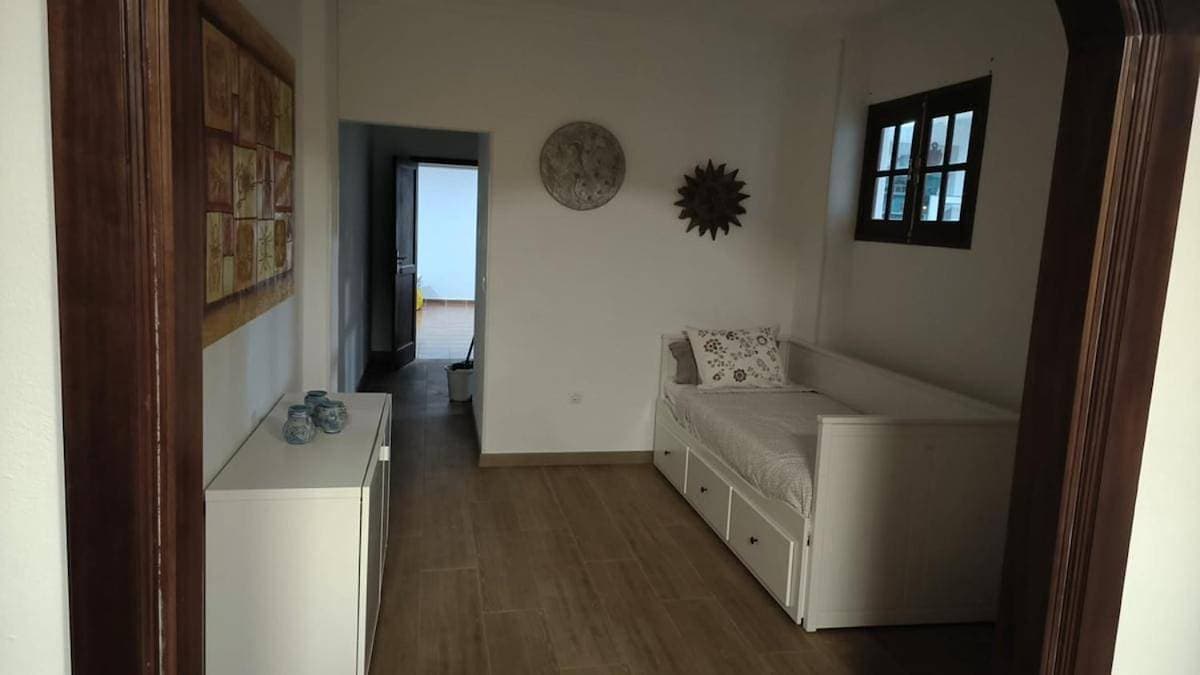 Foto 12 von 18: One-Bedroom Apartment