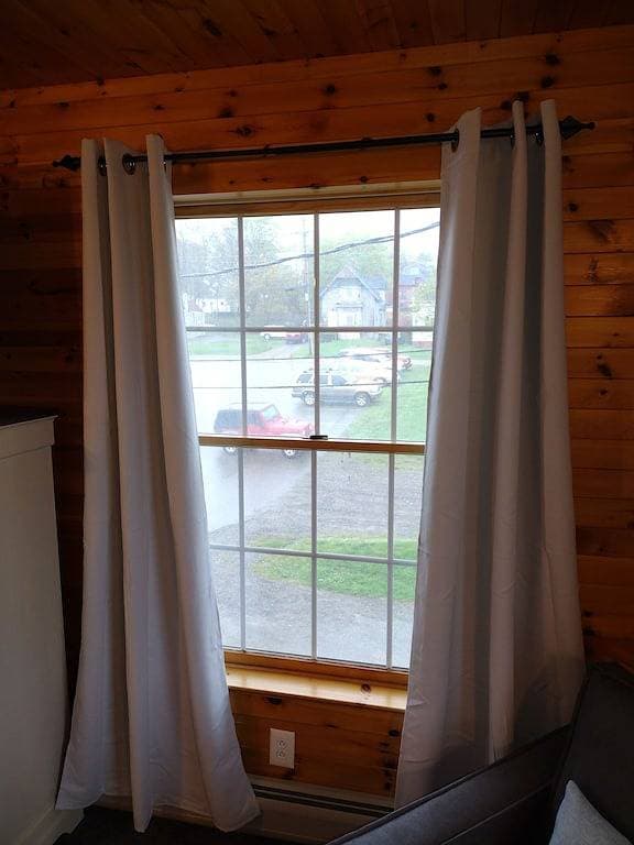 Eastern Beacon Inn Room 3 1