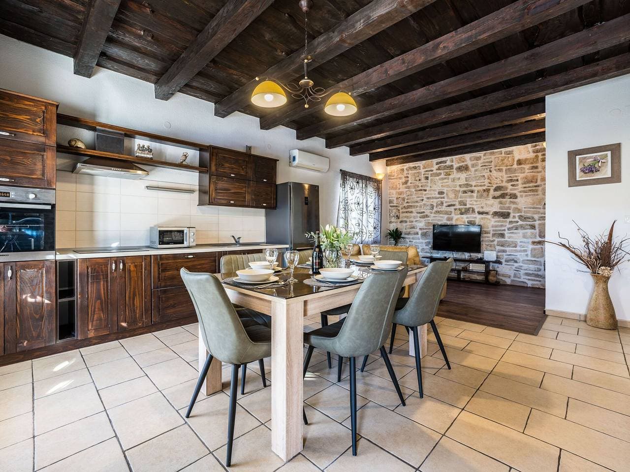 Foto 5 von 40: Ferienhaus in Sukošan am Meer