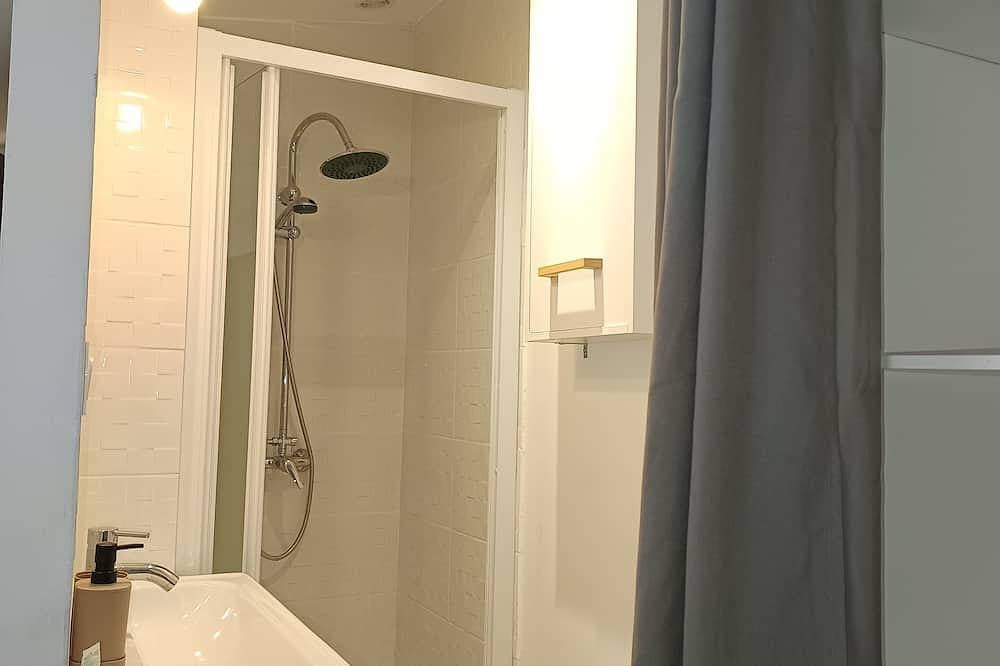 Fully Furnished Studio: Welcome to Lili's 1