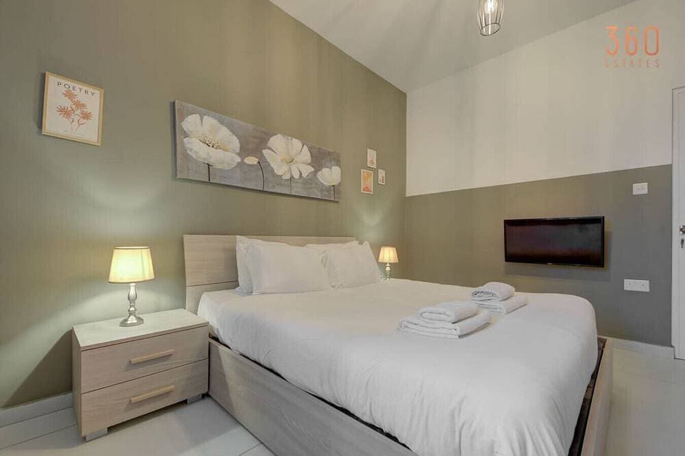 Foto 3 von 24: Cozy 1Br Apt in Gzira with WIFI, AC and comfy bed