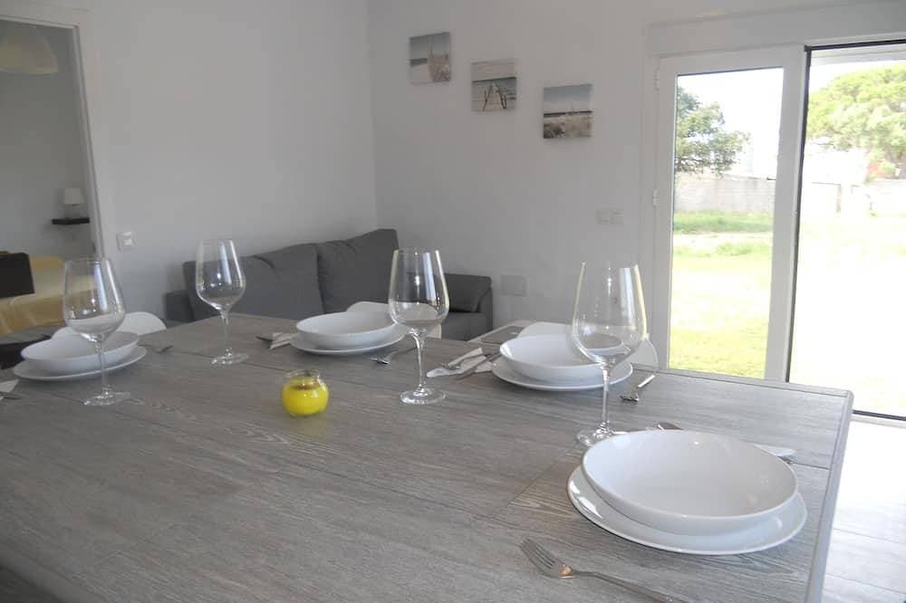Foto 12 von 30: Villa in Los Caños de Meca von 1000m2 Grundstück neben dem Feld und dem Strand.