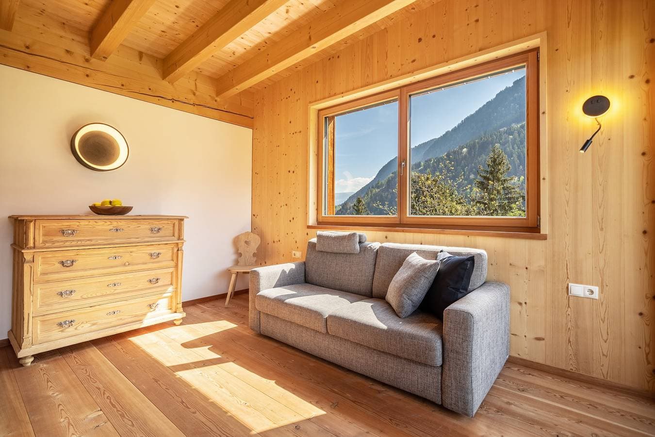 Foto 5 von 20: Ferienwohnung 'Mayrhof im Kirschengarten' mit Bergblick & Balkon