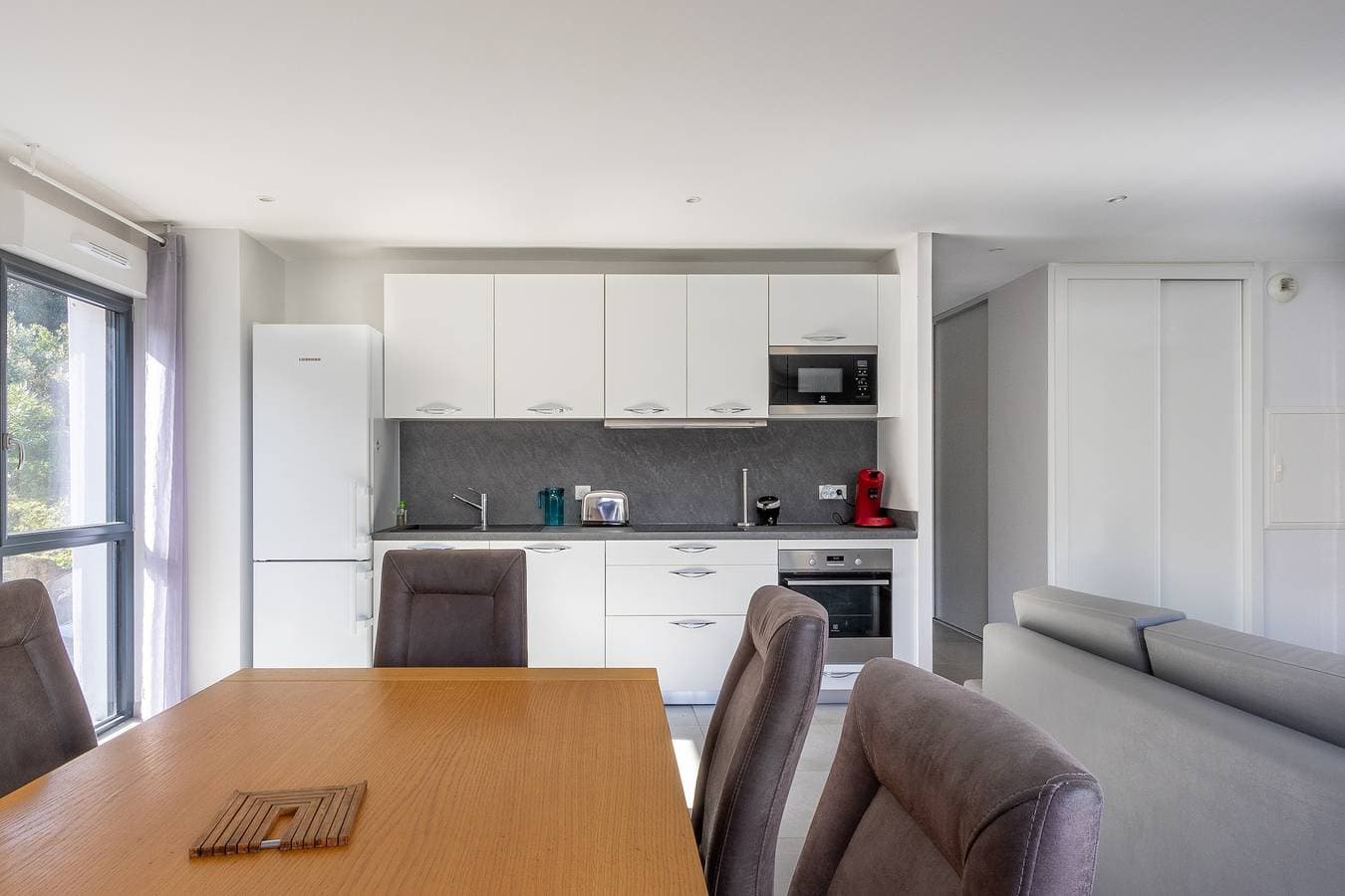 Foto 8 von 19: Ferienwohnung für 8 Personen mit Terrasse