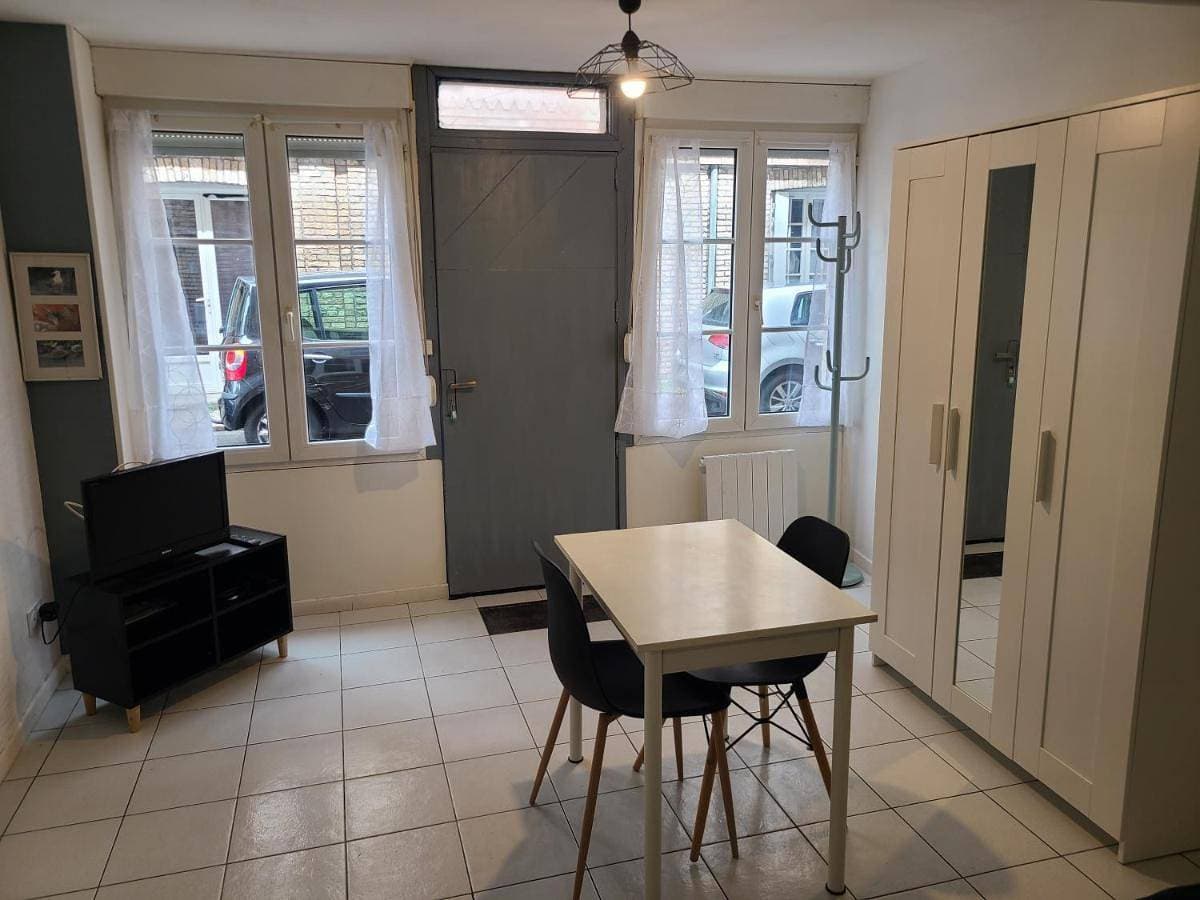 Foto 4 von 10: Studio Apartment