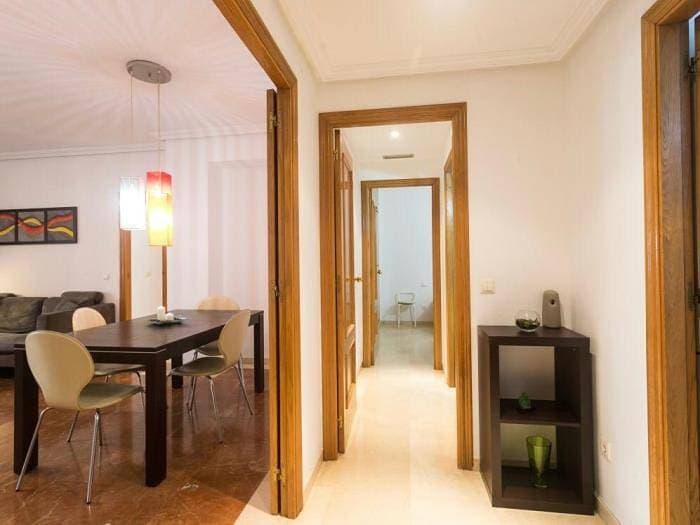 Foto 5 von 23: Ferienwohnung für 4 Personen mit Balkon/Terrasse