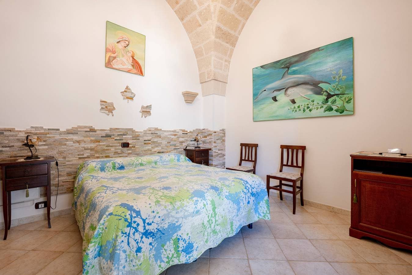 Foto 4 von 29: Apartment 'Villa Tonia – Zimmer Edera' mit privater Terrasse, WLAN und Klimaanlage