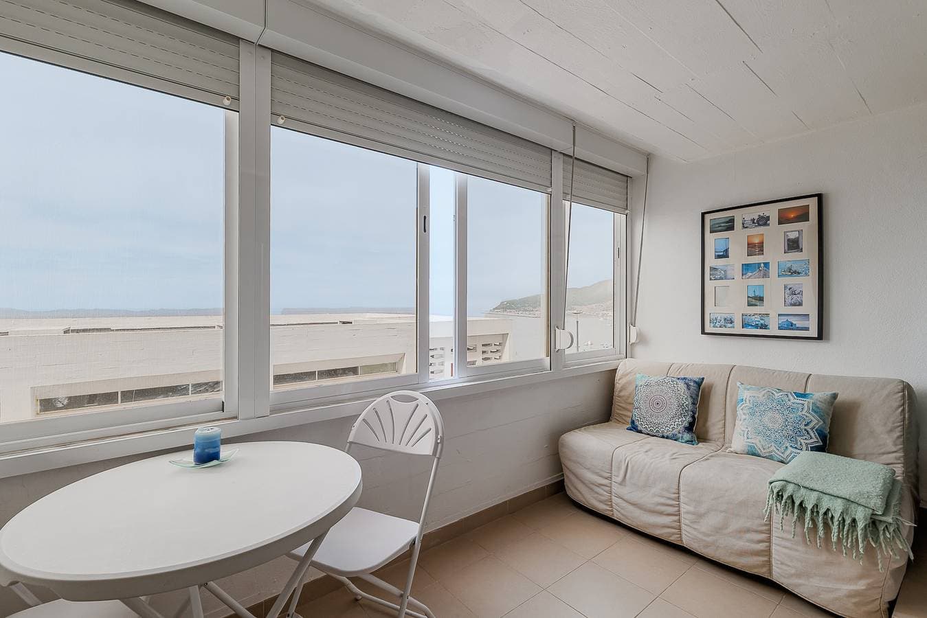 Foto 6 von 23: Apartment 'Small By The Beach' mit Meerblick, Balkon und WLAN