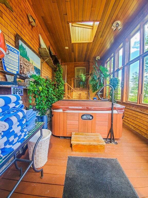 Foto 10 von 22: Open Hearth Inn Cottage 12 - 10 min to Acadia!