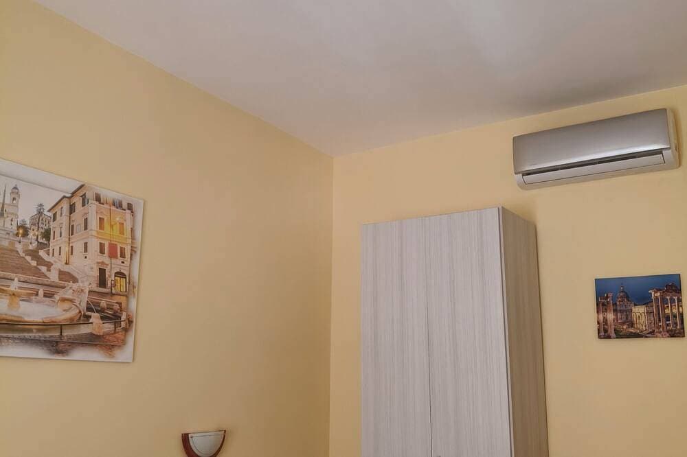 Foto 4 von 17: Delightful Rome apartment -Vatican 9' from the Battistini metro