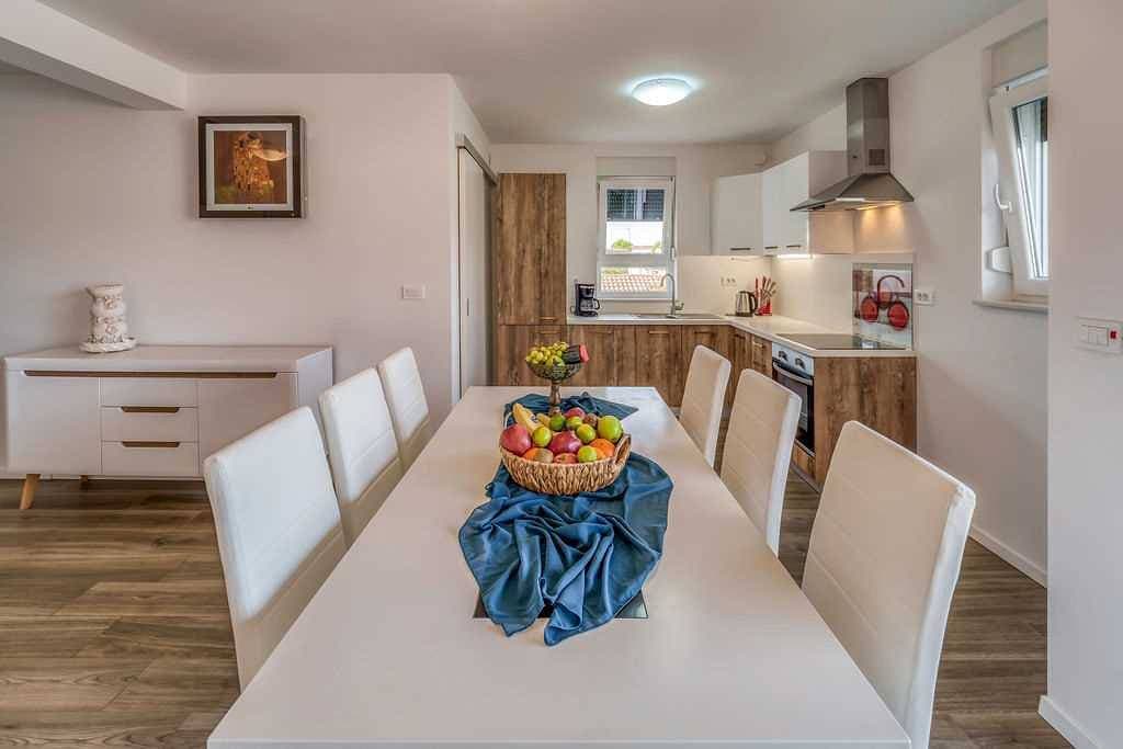Foto 11 von 22: Ferienwohnung Doris 1 mit Meerblick