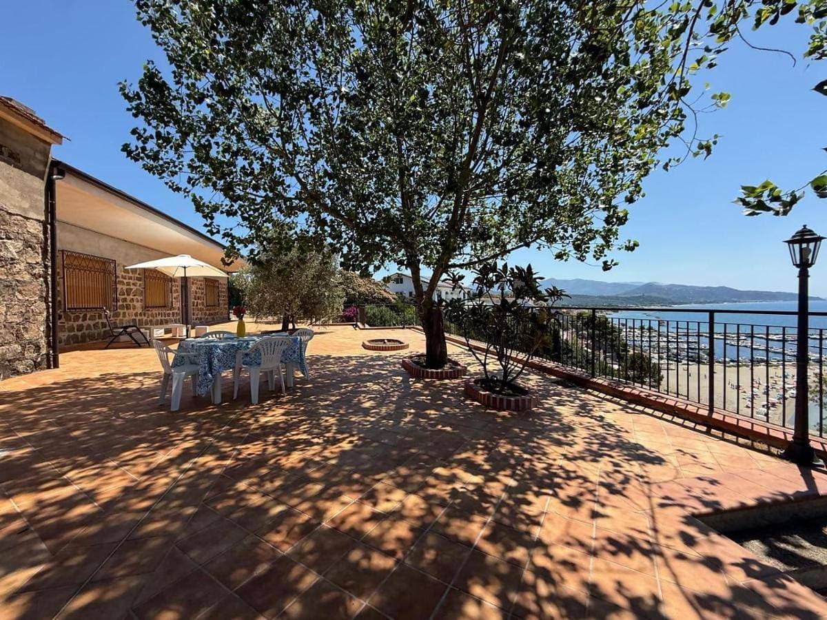 Casa Vacanze "Tramonto sul mare" 1