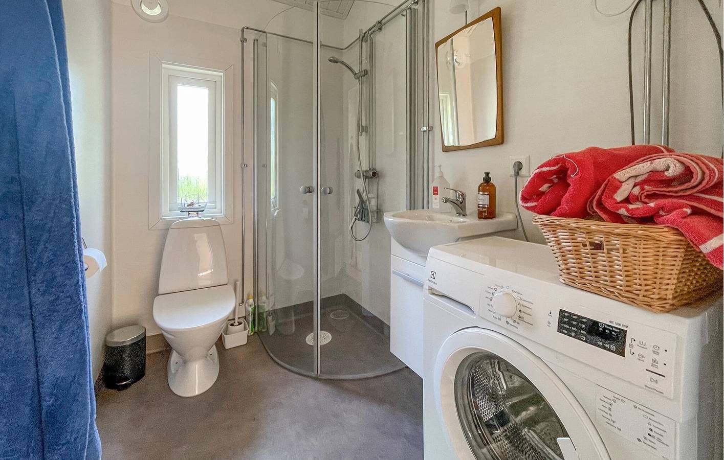 Foto 8 von 20: Ferienhaus für 6 Personen mit Seeblick
