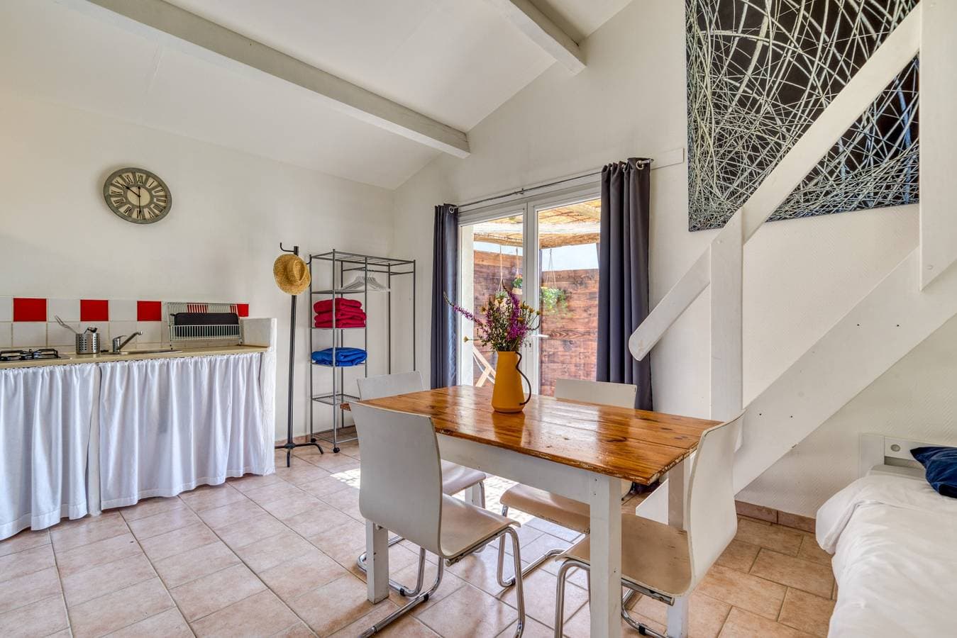 Foto 4 von 25: 'Mas Des Cypres - Mazet 5' mit Privatterrasse, Gemeinschaftsgarten und WLAN