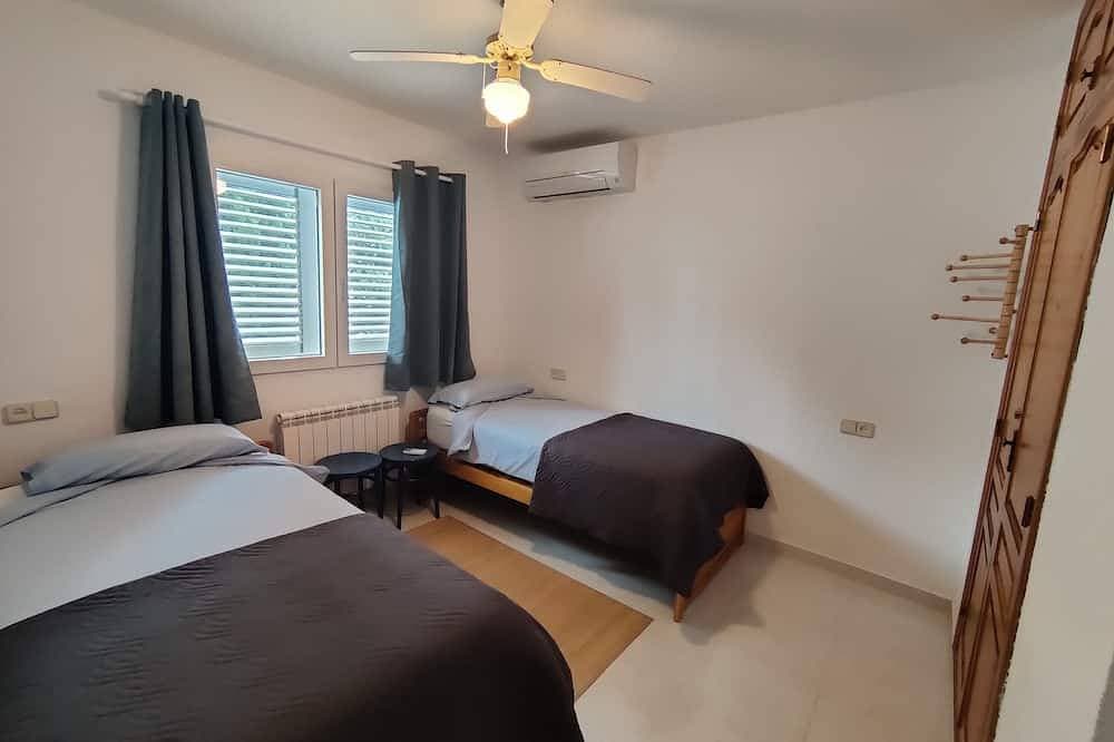 Foto 3 von 24: Klimatisierte Villa mit Meerblick, WLAN und privatem Pool
