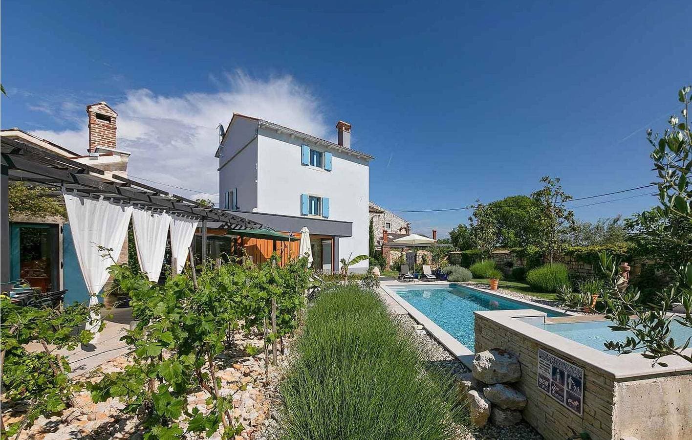 Foto 5 von 50: Geräumige Ferienwohnung mit Pool und WLAN, 2 km vom Stadtzentrum von Musalez entfernt