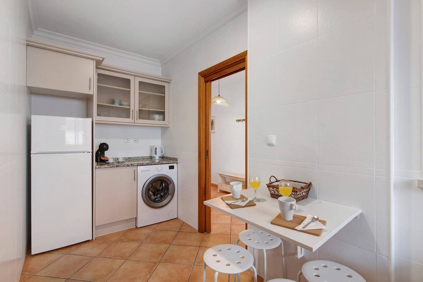 Foto 7 von 24: Ferienwohnung "T2 D Apt Amendoeira" mit Gemeinschaftspool, 2 Balkonen & WLAN