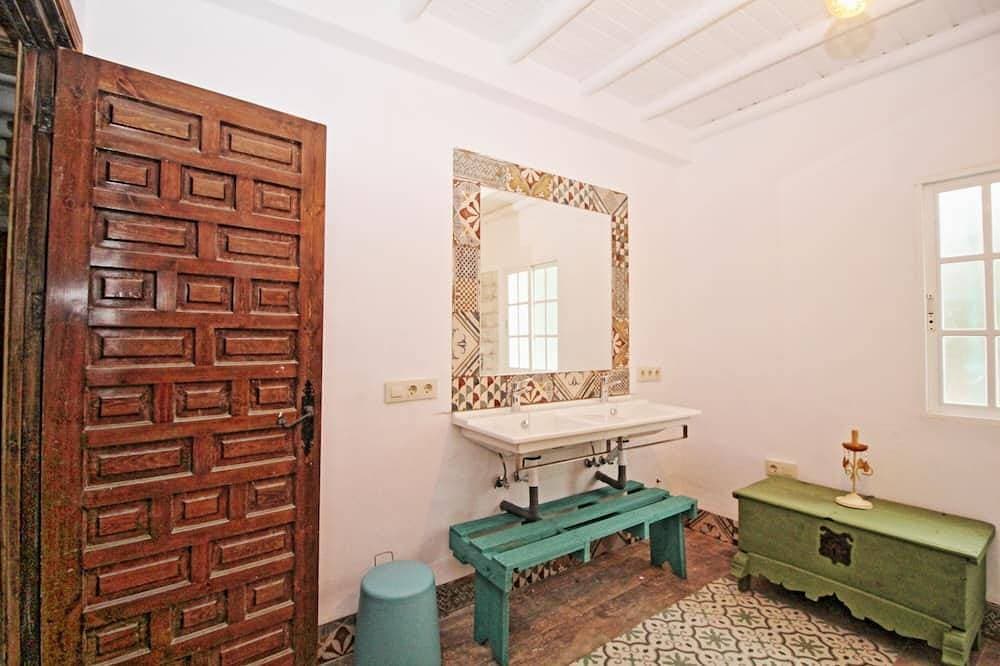 Foto 10 von 30: Villa mit Sauna Hamman & Pool in Sevilla