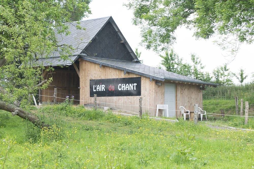 Foto 10 von 24: L'Air Du Champ Cottage für 10 Personen