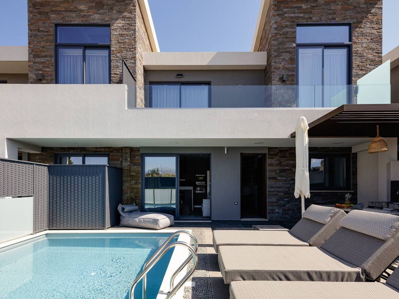 VillAgioi Villa II 2-Br Pool Villa, zu Fuß zum Strand 1