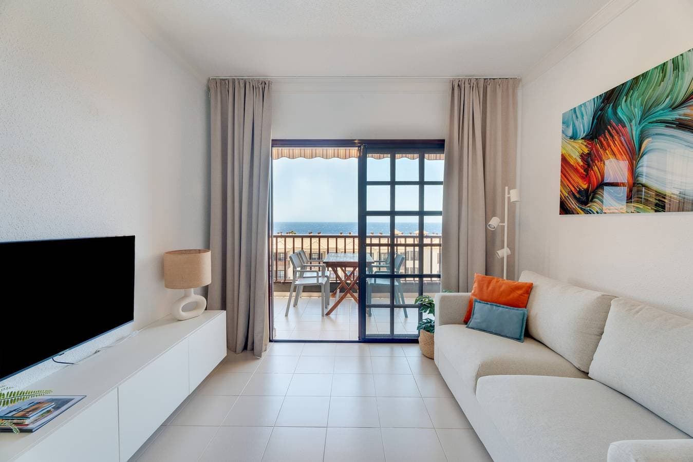 Foto 3 von 22: Appartement 'Balcón del Mar – Suite 353' mit Südterrasse und direktem Meerblick
