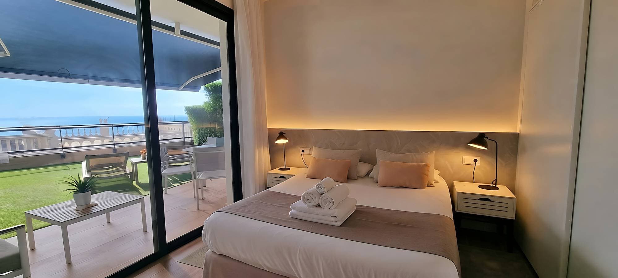 Foto 6 von 31: El Ancón, vistas al mar con terraza y jardin priva