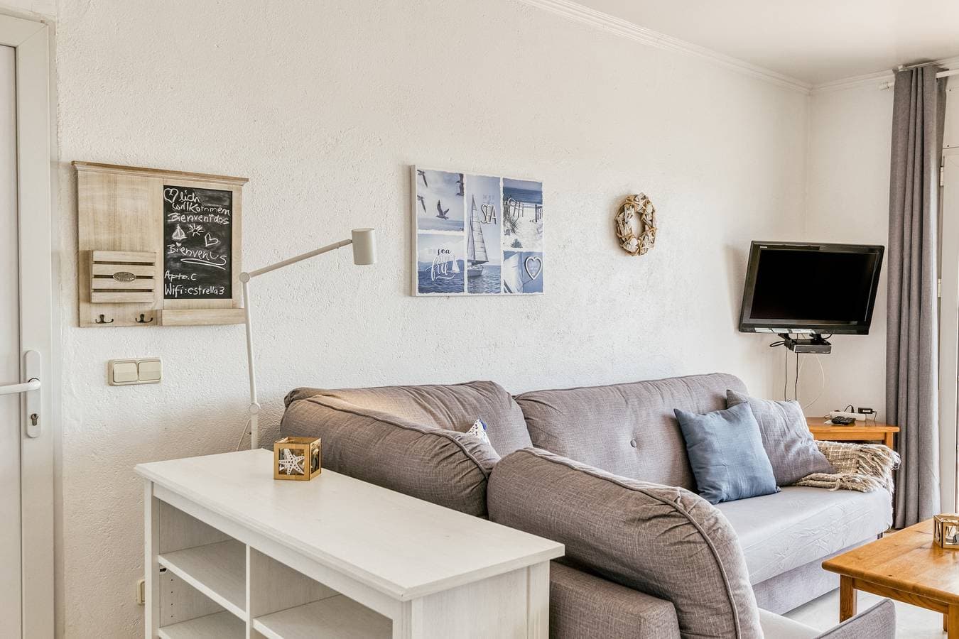 Foto 9 von 30: Ferienwohnung 'Art- Apartamentos Revilla Tacke C' mit Meer-/Strandblick und Balkon