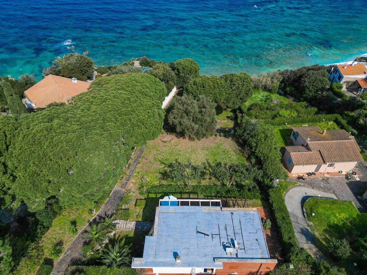 Foto 2 von 5: Villa with Sea View