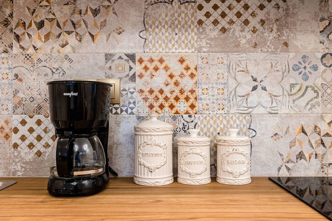 Foto 13 von 56: Valira Cozy Maisonette - Relaxing Vibes Getaway