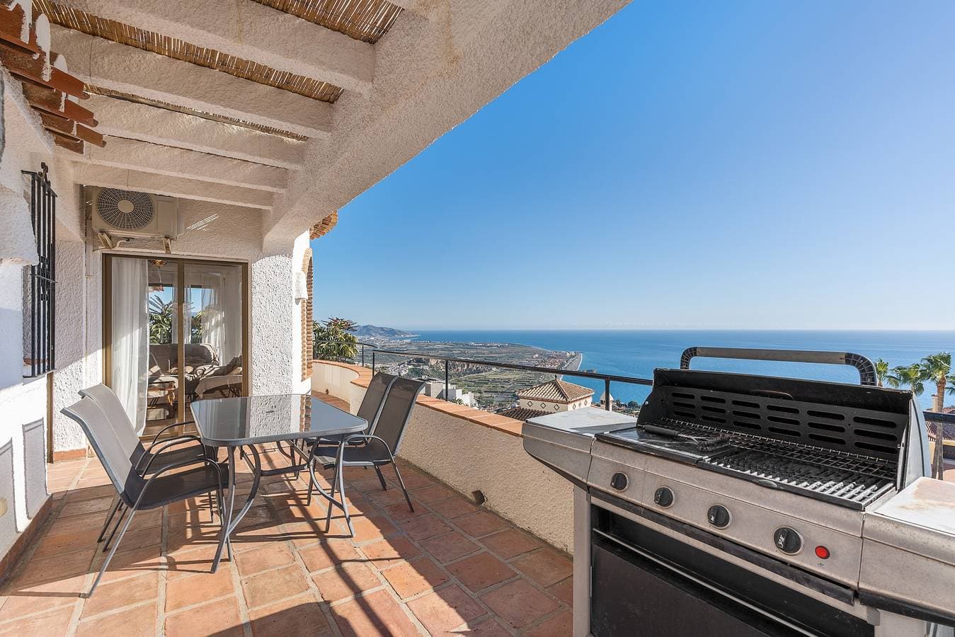 Foto 3 von 35: Villa 'Casa Romantica' mit Meerblick, Wi-Fi und Klimatisierung