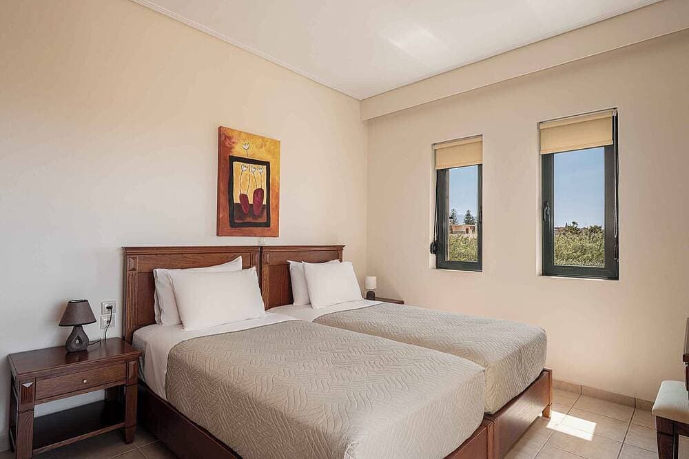 Foto 5 von 30: Corali Villa IV - Seaview, Pool & 450m to Beach