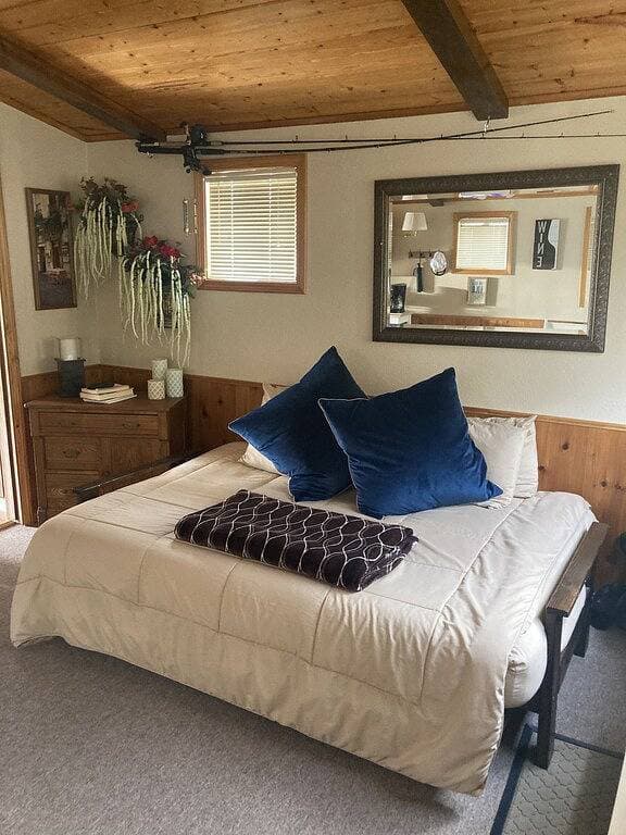 Foto 6 von 16: Cozy Float House in Bayview Idaho