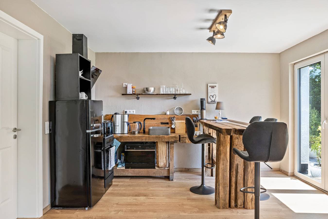 Foto 5 von 21: Ferienwohnung In Helsa mit Bergblick